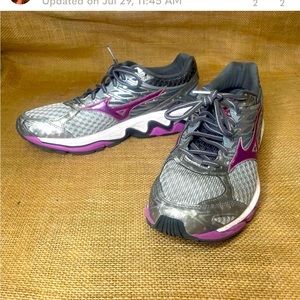 Mizuno Wave Paradox 4 Gray/Purple Athletic Shoes size 10.5 Women